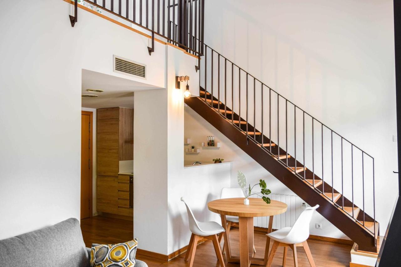 Loft Besalu Alojamiento Centrico Y Acogedor Bagian luar foto