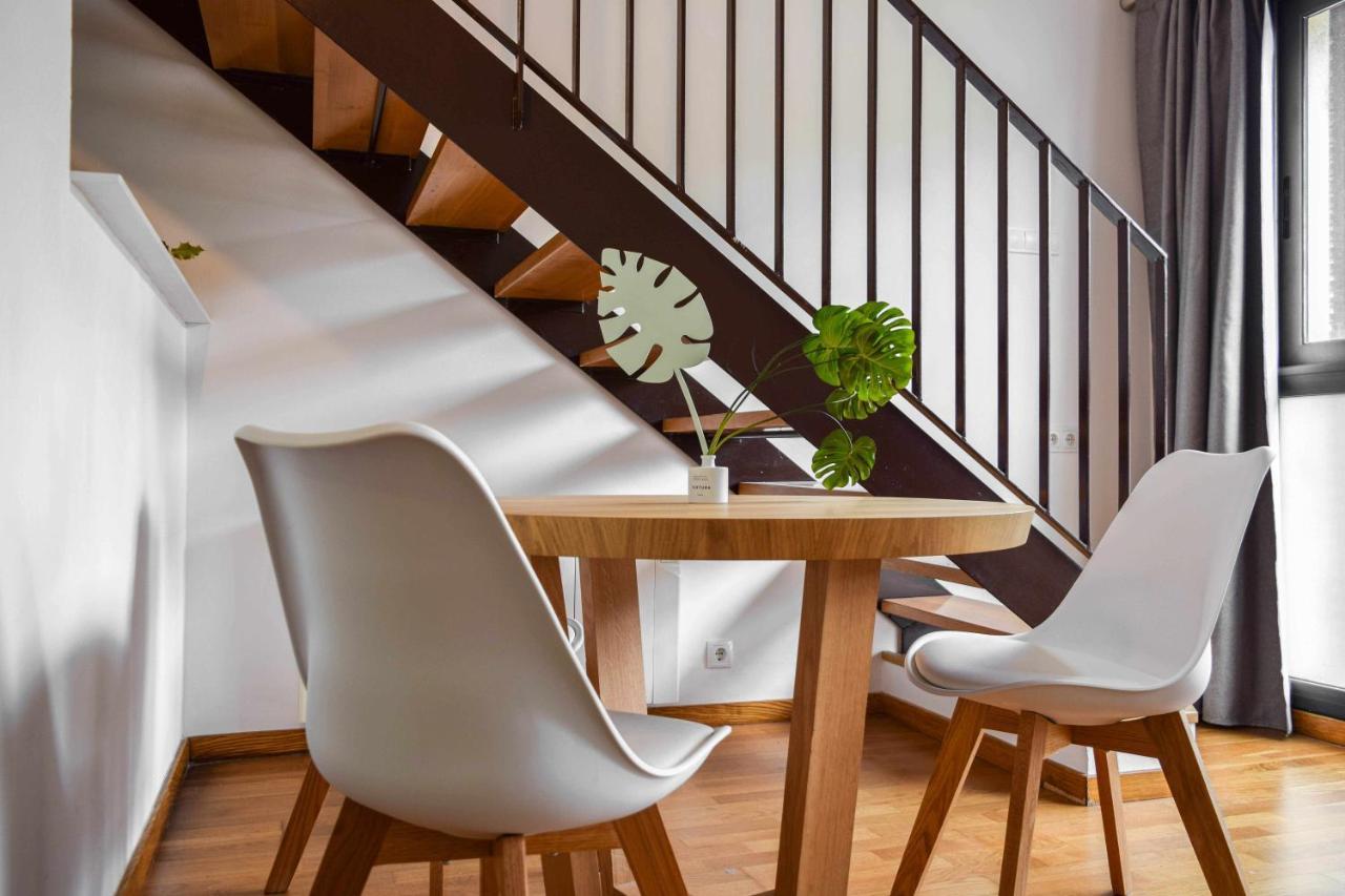 Loft Besalu Alojamiento Centrico Y Acogedor Bagian luar foto